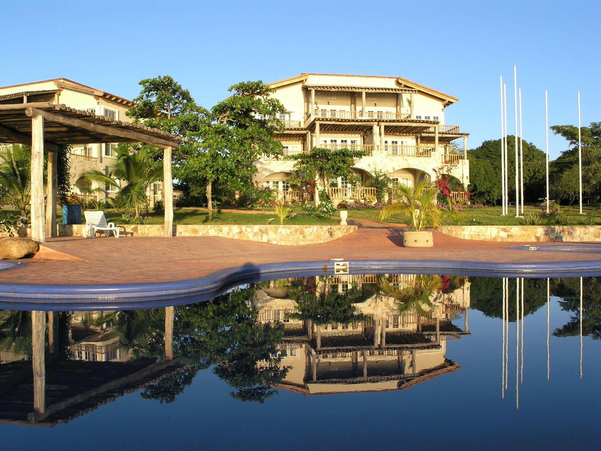 Marina Puesta Del Sol Hotell Aposentillo Eksteriør bilde