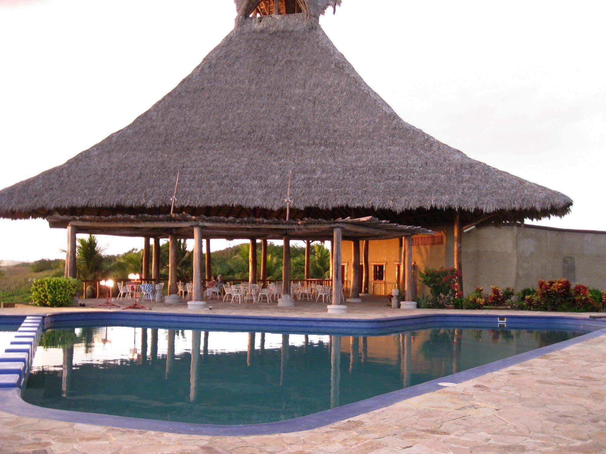 Marina Puesta Del Sol Hotell Aposentillo Eksteriør bilde